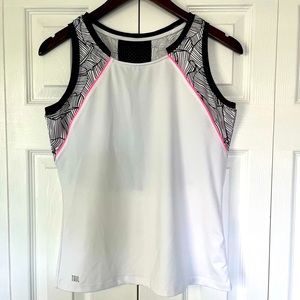 Tail golf or tennis tank